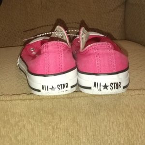 Converse Shoes - Girls/kids Pink Converse ๐ Converse Shoes - Girls/kids Pink Converse ๐